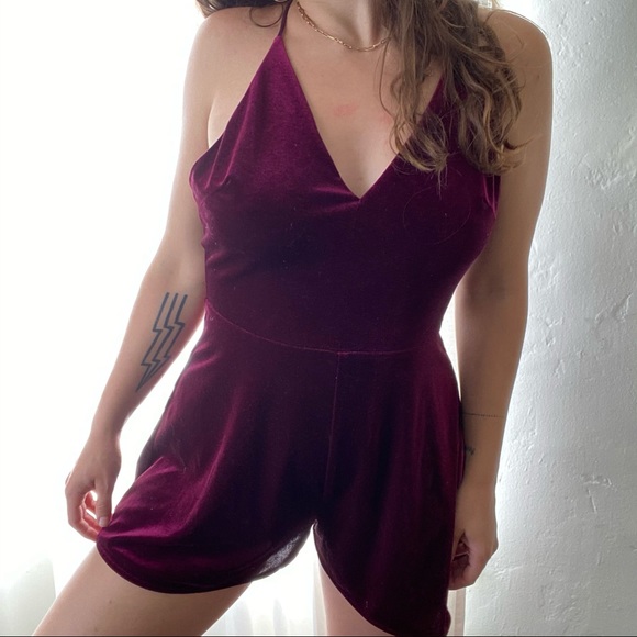 Lush Velvet Romper - Picture 5 of 11